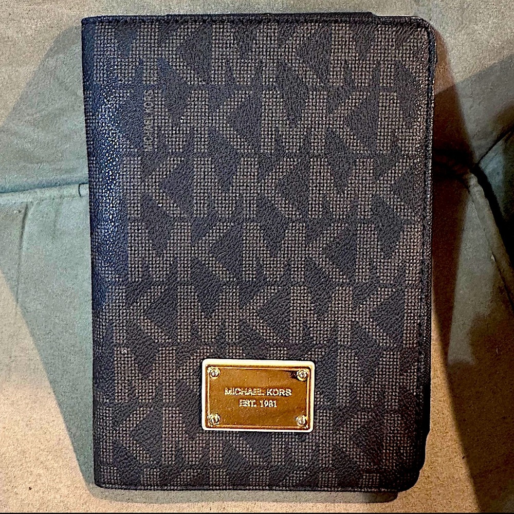 Michael Kors Good Looking Logo Brown Canvas Gold Hardware Apple IPad Mini Cover